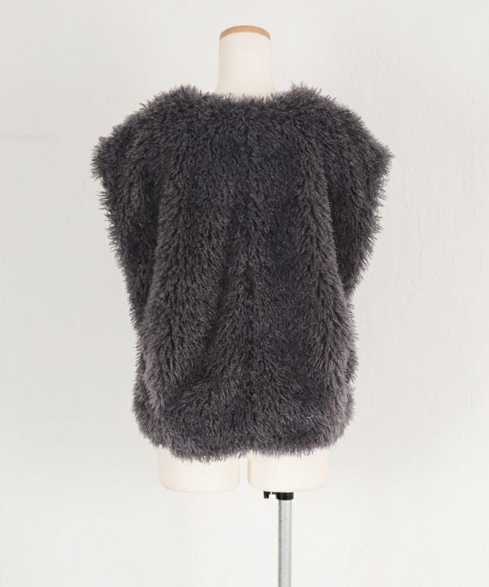 eLLa shaggy fur cocoon vest エラ　ベスト　ブラック Canada Goose Elora Vest Black Label - Women's | Altitude Sports