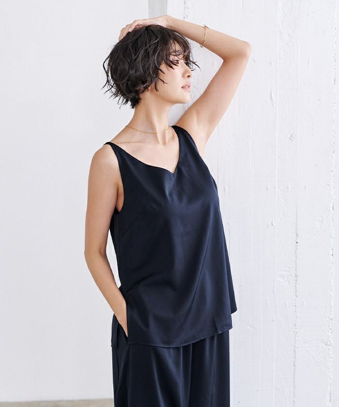 【UNITED ARROWS】25商品美品　ギャザーサテンキャミソール F UNITED ARROWS】25商品美品 ギャザーサテンキャミソール Fの通販はau