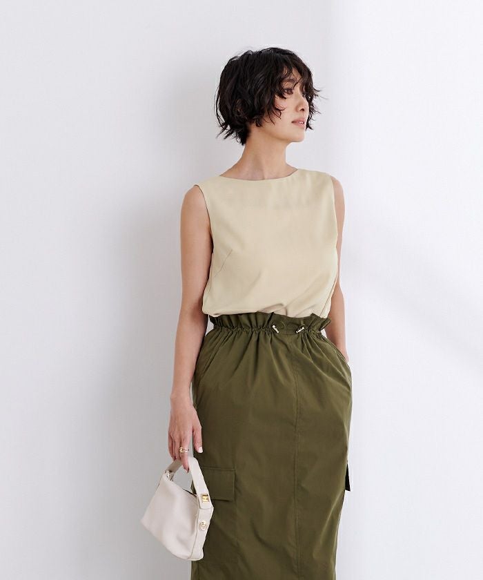 【新品タグ付き】マイスト♡バックチェーンＶネックブラウス ♥今週入荷・再入荷予定♥ﾊﾞｯｸﾁｪｰﾝVﾈｯｸﾌﾞﾗｳｽ、ｽｶﾗｯﾌﾟﾌﾞﾗｳｽなど