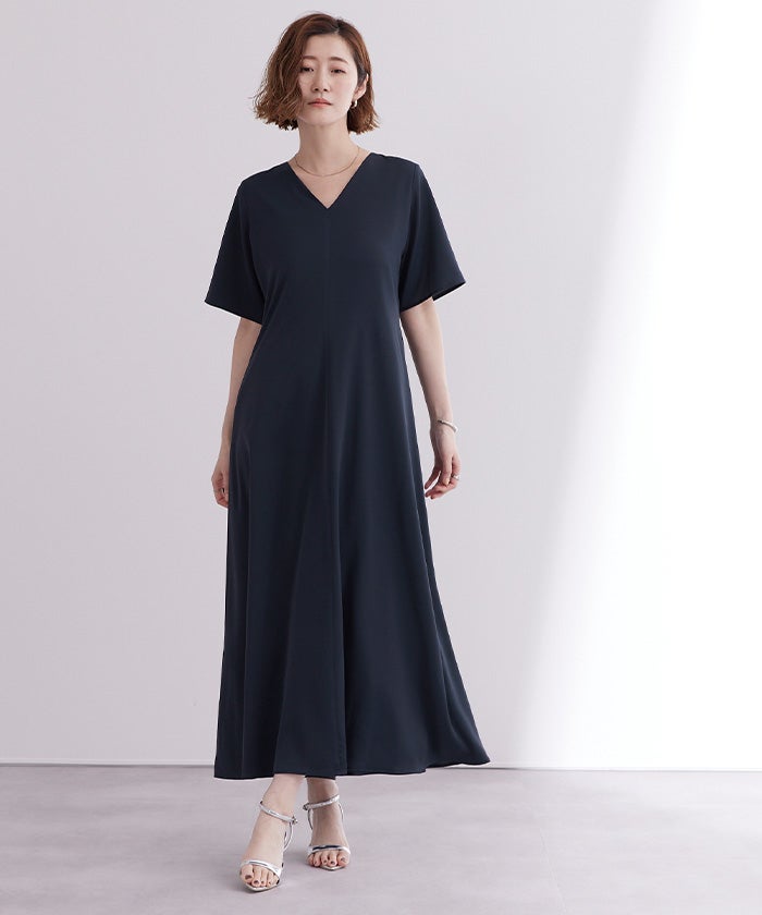 【美品】Christian Dior フレアワンピース ブラック 黒 Ｖネック Vネックフィットアンドフレアワンピース | ur's（ユアーズ）