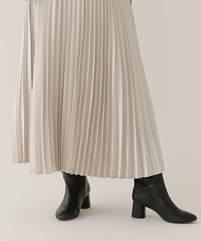 【タグ付き美品】ブルーレーベル エアリーサテンプリーツスカート♡S 可愛いモテ BLUE LABEL CRESTBRIDGE（ブルーレーベルクレストブリッジ）の